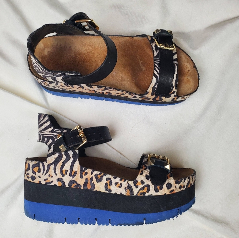 Ash Sandals